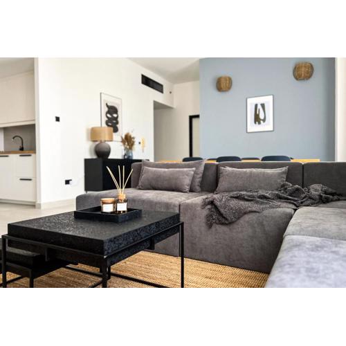 FavDubai presents 2BR apartment in The Heart of JBR and Dubai Marina 150 m to JBR Beach with famous Ain Dubai view the biggest ferris wheel in the world Swimming pool access, air-conditioned gym, free parking & Housekeeping