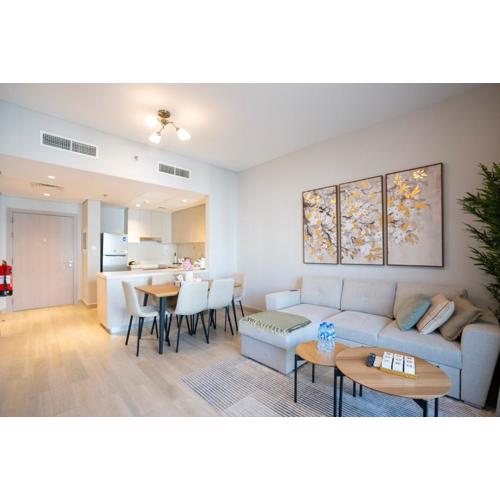 Ferrari World & Seaworld - Luxe 2bhk Canal View