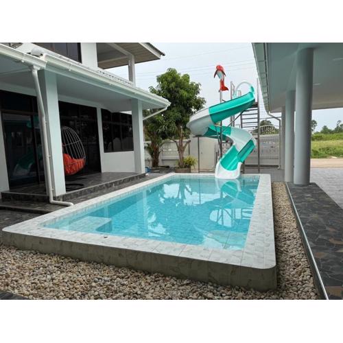 F&F Pool Villa Mae Phim