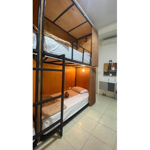 Fi Hostel Kuta Lombok