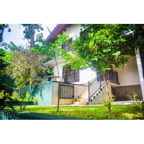 Fieldscape 9- 4BD Full Kitchen