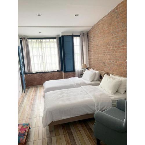 fio's house by the sea