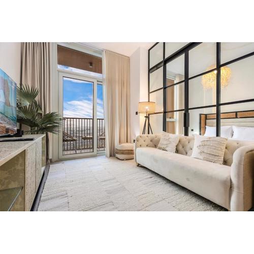 FIRST CLASS 1BR Modern Majesty in Dubai Hills
