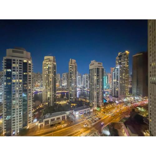 FIRST CLASS 2BR Luxurious Escape