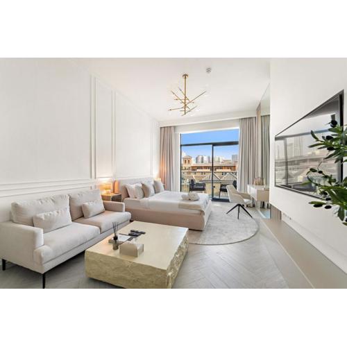 FIRST CLASS Studio Luxe & Cozy Vibes