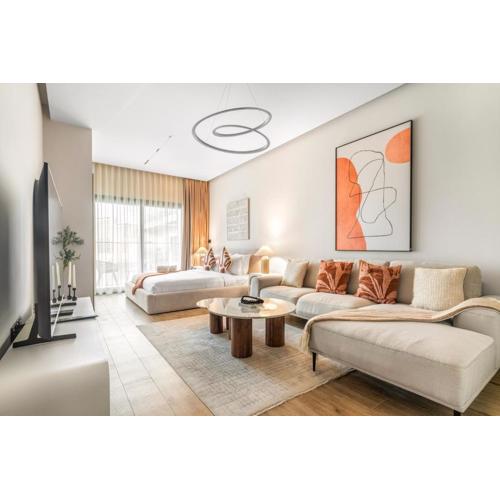 FIRST CLASS Studio Minimalist Chic Retreat