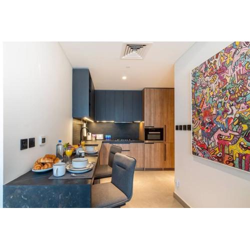 FIRST CLASS Studio Stylish Urban Escape