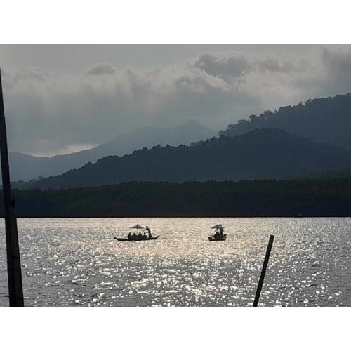 Fisherwomanhouse on the sea