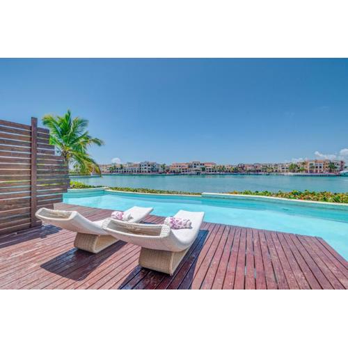 FISHING LODGE, INFINITY POOL, VISTAS A LA BAHIA