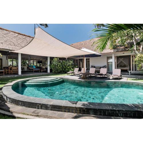 Five Star Reviews, Airbnb Plus, Awesome Location