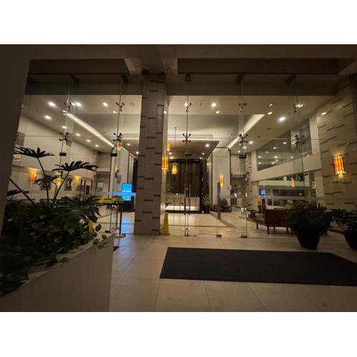 FLAIR Condotel 1 BR Near MRT EDSA Shangrila Megamall Lightmall