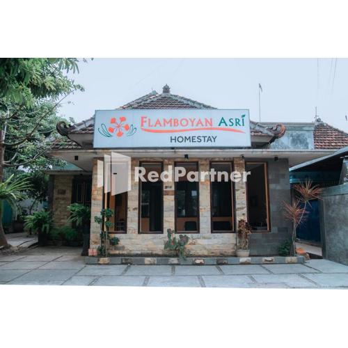 Flamboyan Asri Syariah Mitra RedDoorz near Kampung Inggris Pare