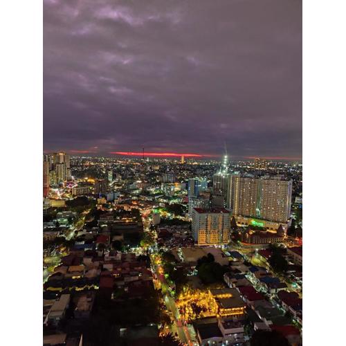 Flat in Tomas Morato with Balcony, Netflix, Karaoke