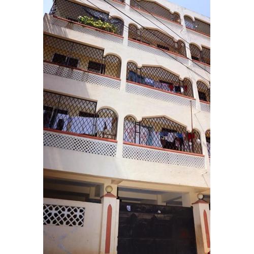 FLORENCE APARTMENTS A