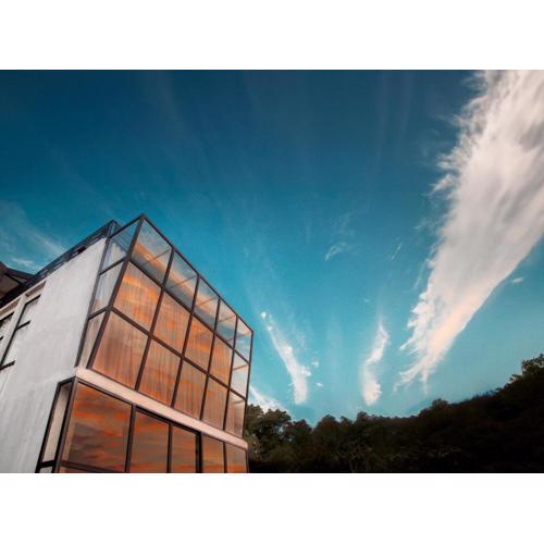 Flores Passport House