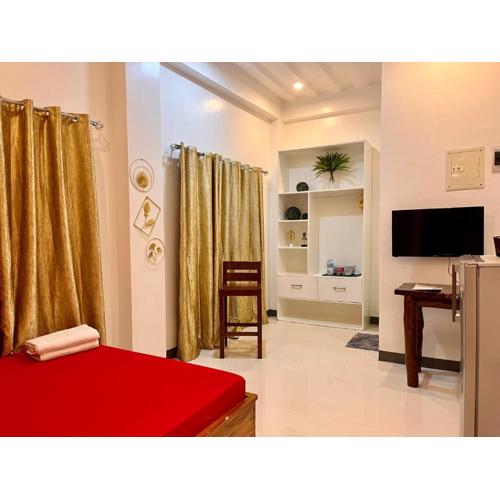 FN Lodge - town proper