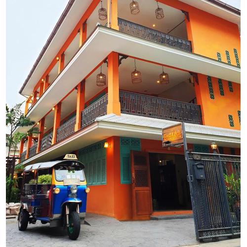 Focal Local Bed & Breakfast