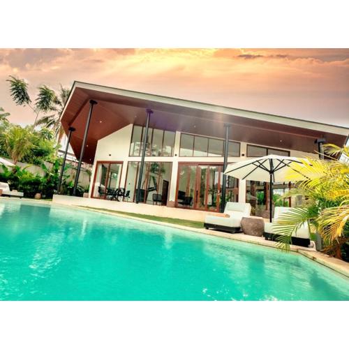 Four Bedroom Luxury Villa Laya