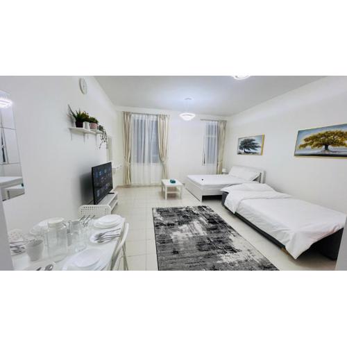 France cluster International city - Spacious Bright Furnished Studio apartment