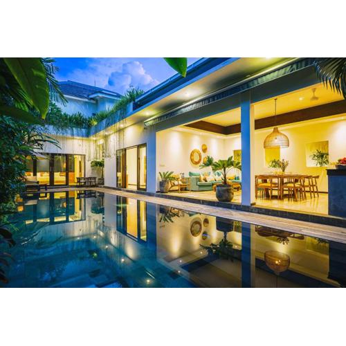 Frangipani Villa Jingga at Berawa