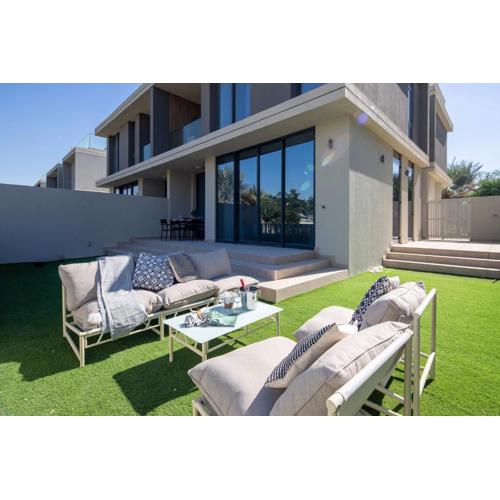 Frank Porter - Club Villas