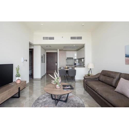 Frank Porter - Majestique Residence 2