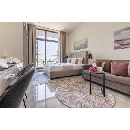 Frank Porter - Majestique Residence 2