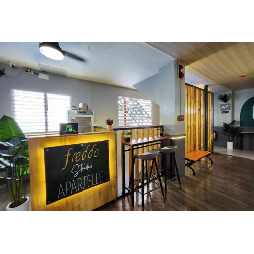 Freddo Studio Apartelle