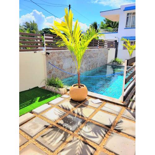 Freesia Apartment 2 by Mau-Rent Houses