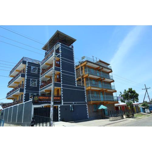 Frepego Lakeview Resort