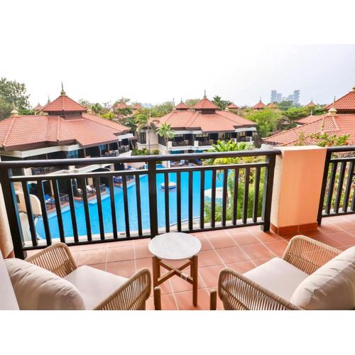 Fresh 3BR Apartment in 5-star Resort