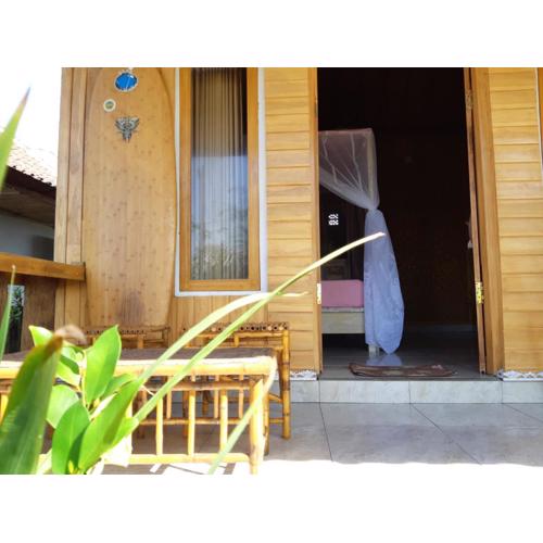 Friend House SURFCAMP