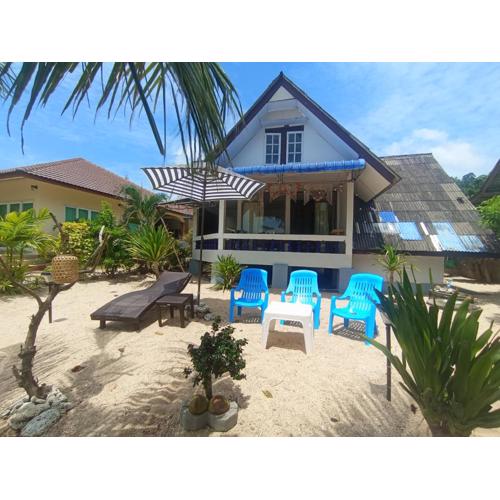 FRONT BEACH FISHER HOUSE BANGPOR BEACH MAENAM-Koh Samui