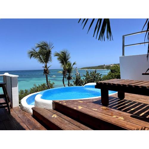 Front Beach Punta Rucia Villa