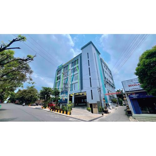 Front One Boutique Adria Boyolali