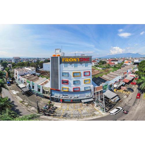 Front One Budget Malang by Azana