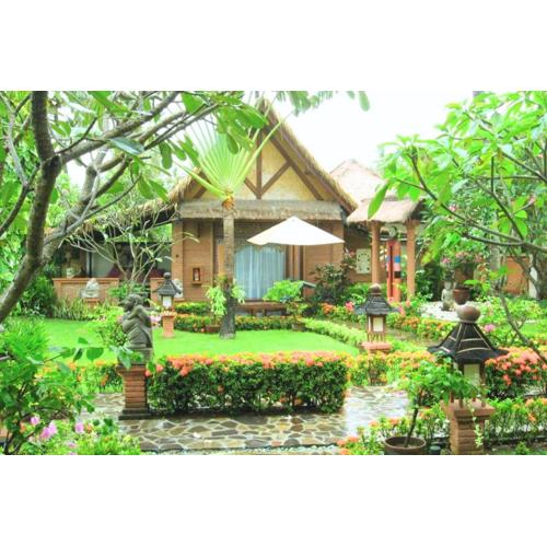 Fuchsia 1 BR Classic Queen Room Double AN20