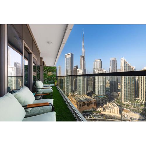 FULL Burj Khalifa view LUX 2Bedroom with Rooftop Pool Central location in Paramount Hotel Midtown