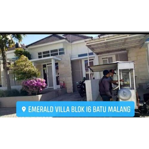 Full House Emerald Villa i6 2 BR Near JTP 3