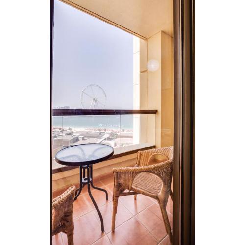 Full Sea, Ain Dubai & Sunset Views