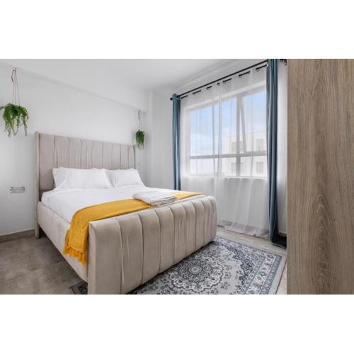 Fully equipped 1BR Apt W Prime Location, King Bed