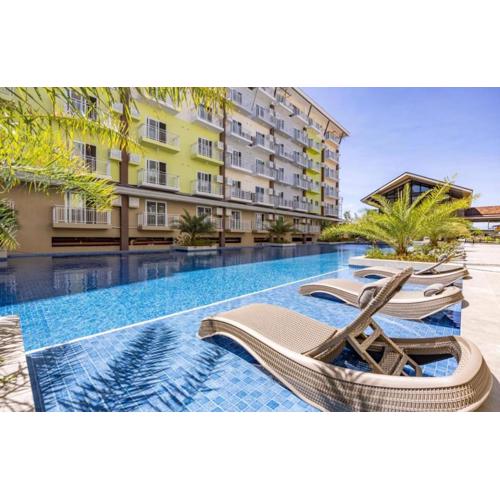 Fully equipped Studio unit near Mactan Airport with WIFI, Pool & Gym Access