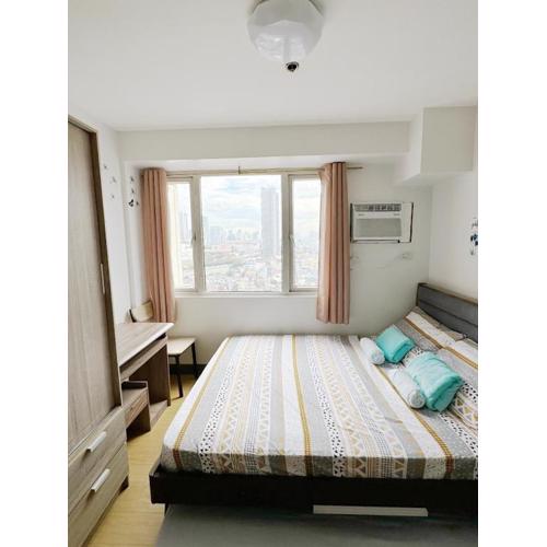 Fully Furnished 1BR Ridgewood Towers with 200Mbps WIFI