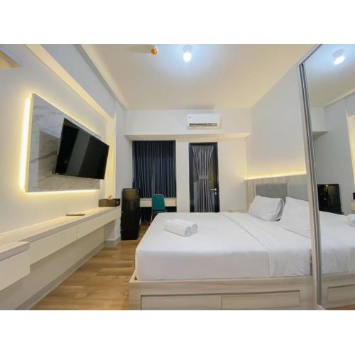 Fully Furnished 1BR The Alton Apartment By Travelio