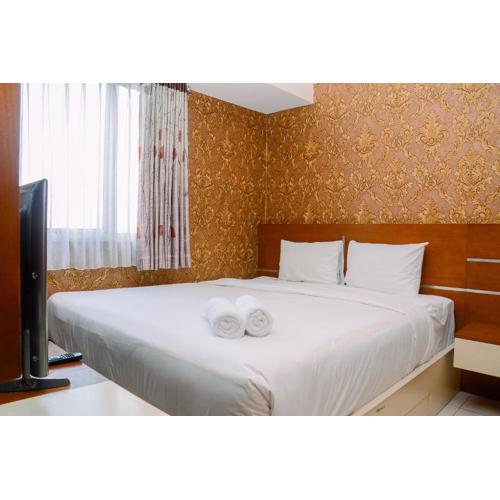 Fully Furnished and Spacious 2BR Maple Park Sunter Apartment By Travelio