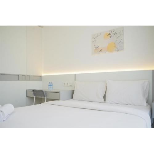 Fully Furnished and Tidy Studio Sky House BSD Apartment By Travelio