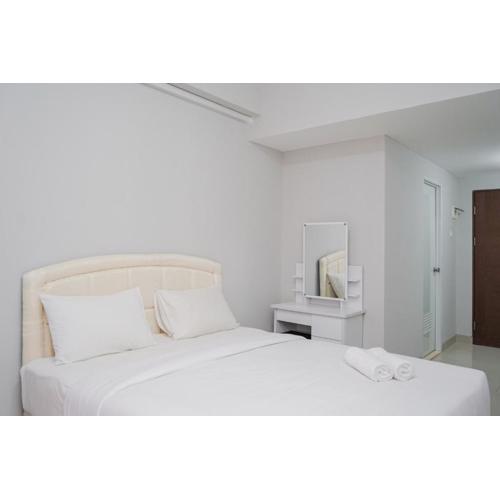 Fully Furnished Studio with Comfort Design Majestic Point Serpong Apartment By Travelio