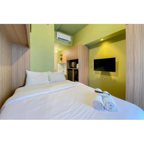 Fully Furnished with Cozy Design Studio Apartment Tokyo Riverside PIK 2 By Travelio