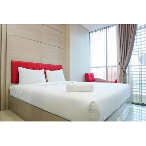 Fully Furnished with Cozy Studio GP Plaza Apartment By Travelio