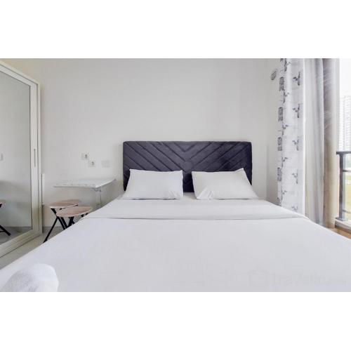 Fully Furnished with Cozy Studio Sky House BSD Apartment By Travelio